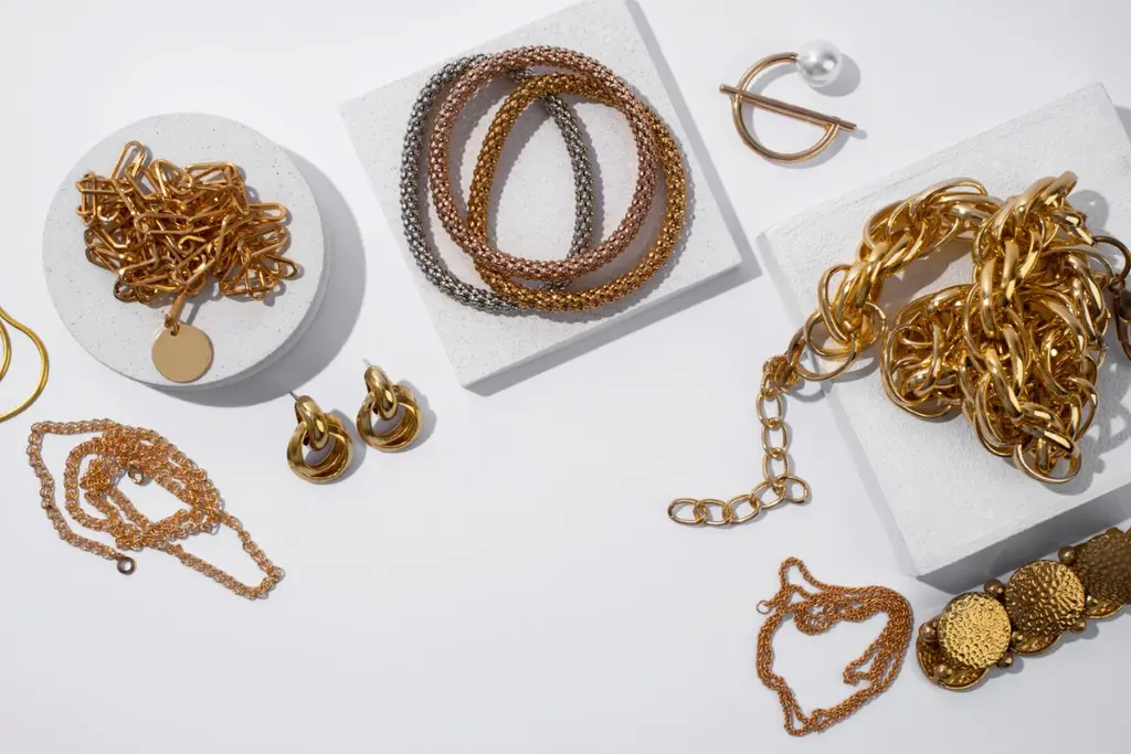 Hoe taxeer je een erfenis met gouden sieraden?